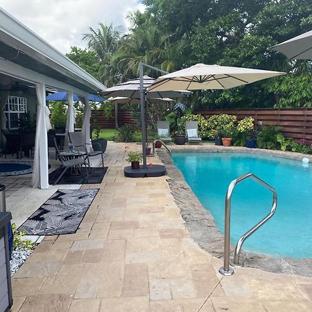Bed and breakfast Wilton Manors A Mens Oasis Extérieur photo